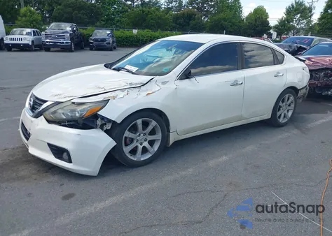 2017 Nissan Altima 2.5 from USA, damaged, VIN 1N4AL3AP2HC122481